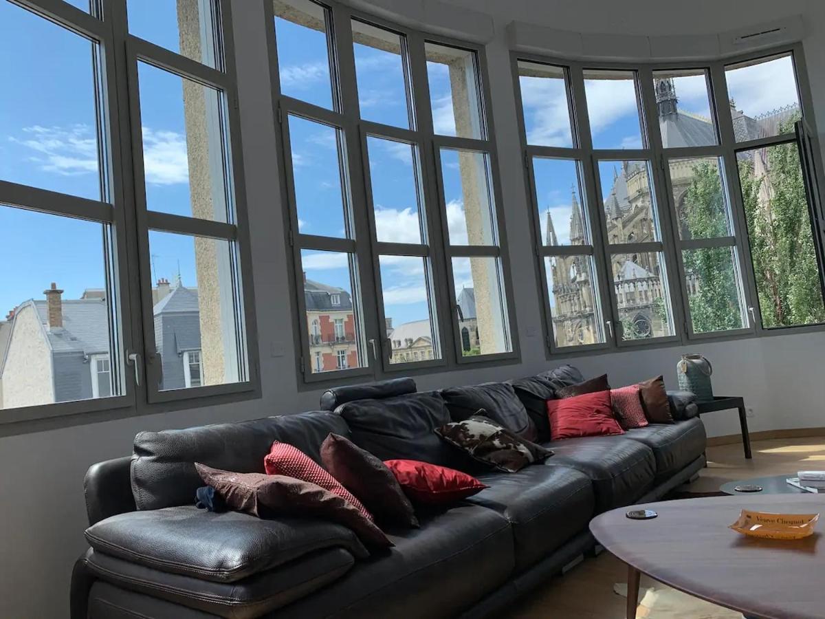 Loft Des Sacres - Vue Unique Sur La Cathedrale Apartamento Reims Exterior foto